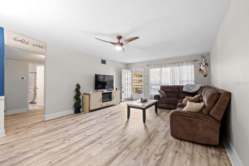 2 bedroom Condominium at 2416 World Parkway Boulevard #26, On Top Of The World, Clearwater — photo 3