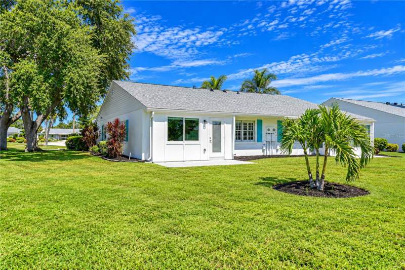 2 bedroom Condominium at 9416 Concord Circle, Mount Vernon Ph 1-B, Bradenton — photo 4