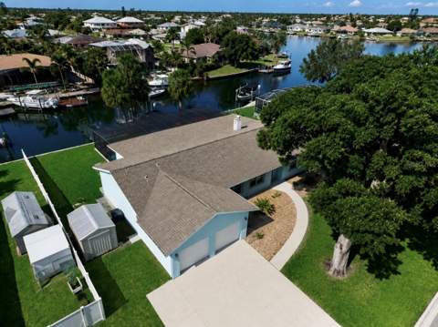 708 Spanish Main Drive, Apollo Beach FL - photo 6 of 52