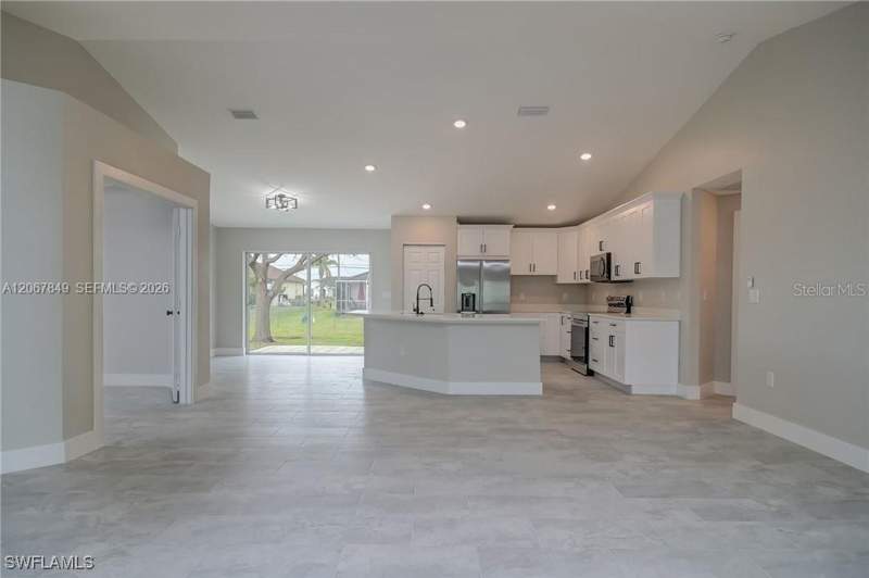 3 bedroom Single Family Residence at 204 El Dorado Blvd N, Cape Coral Unit 55, Cape Coral — photo 4