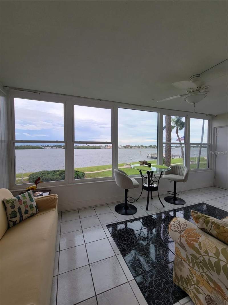 2 bedroom Condominium at 1847 Shore Drive #204, Shore Crest Bldg, South Pasadena — photo 4