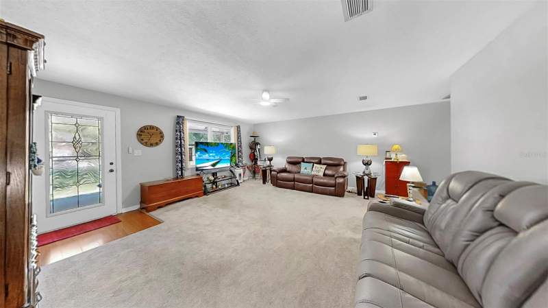 4 bedroom Single Family Residence at 38919 3rd Avenue, City Zephyrhills, Zephyrhills — photo 3