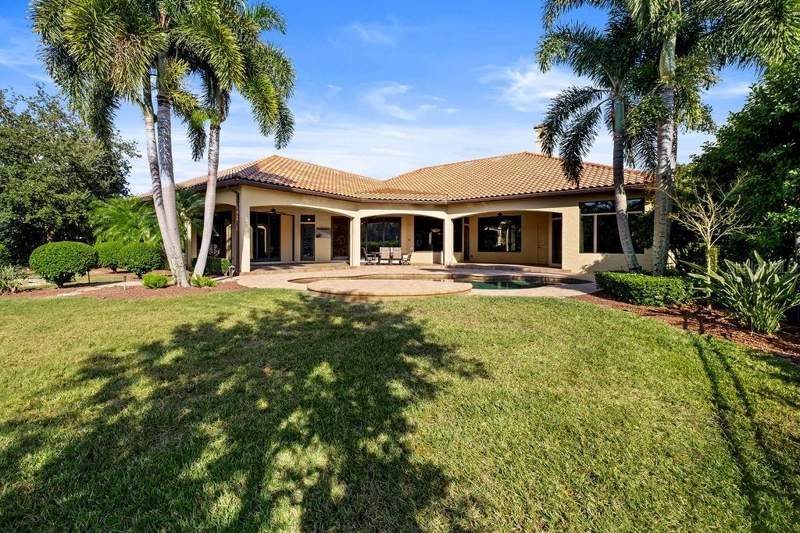 4 bedroom Single Family Residence at 6130 Grosvenor Shore Drive, Keenes Pointe, Windermere — photo 4