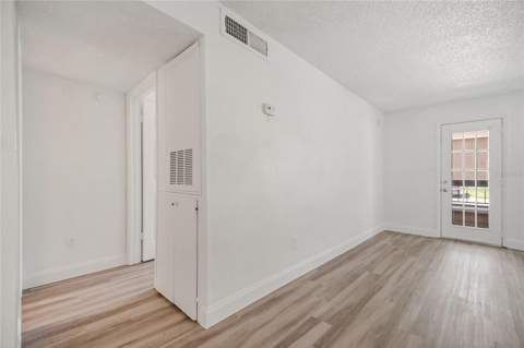 5530 Chrishire Way #D109, Orlando FL - photo 18 of 41