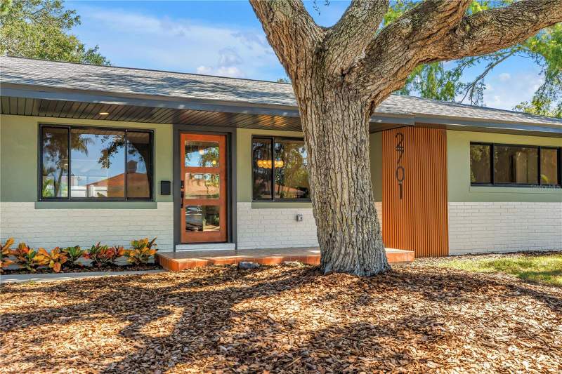 4 bedroom Single Family Residence at 2701 Pelham Road, Woodland Park, St Petersburg — photo 2