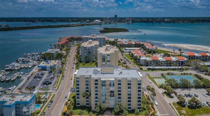 2 bedroom Condominium at 851 Bayway Boulevard #101, Clearwater Point 7 Tennis, Clearwater Beach — photo 2