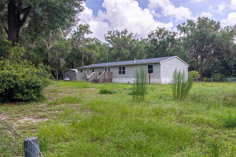 4 bedroom Manufactured Home at 19050 NE 3rd Court, Gif Clark Grant, Citra — photo 5