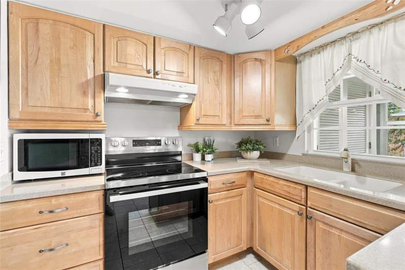 2 bedroom Condominium at 4158 Tamiami Trail #P4, Maria Manor, Port Charlotte — photo 4