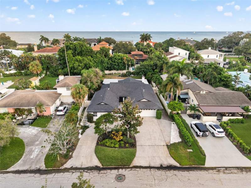 4 bedroom Single Family Residence at 219 Miramar Boulevard, Snell Isle Brightwaters, St Petersburg — photo 2