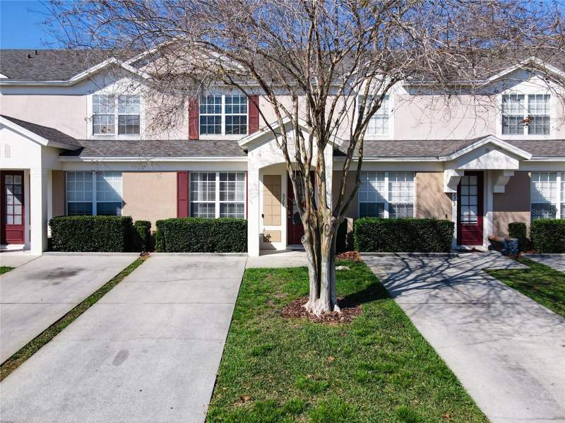 3 bedroom Townhouse at 2367 SILVER PALM DRIVE, WINDSOR PALMS TWNHMS PH 3A, KISSIMMEE — photo 2