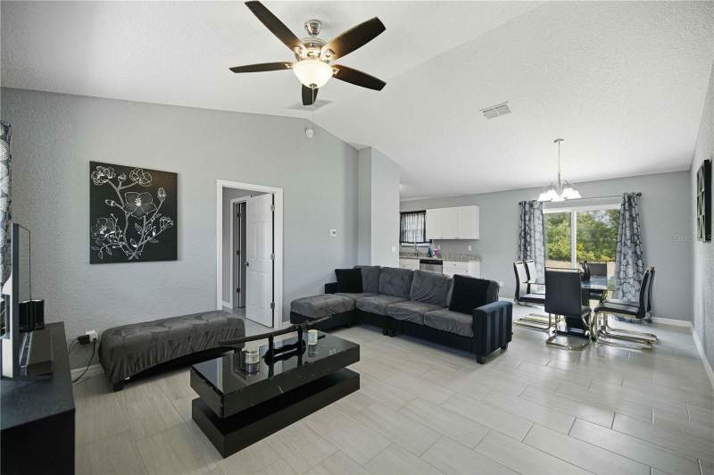 3 bedroom Single Family Residence at 17725 SW 31st Avenue, Marion Oaks Un 6, Ocala — photo 2