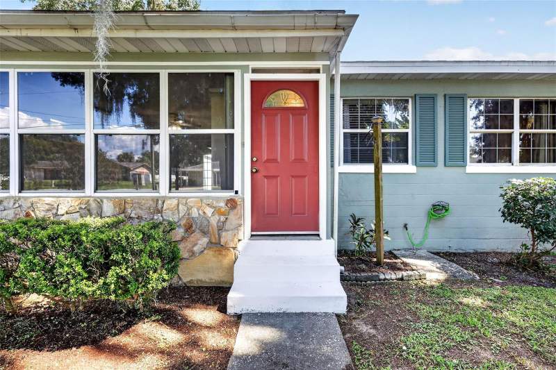 3 bedroom Single Family Residence at 1610 Park Drive, Love'S Point, Leesburg — photo 5