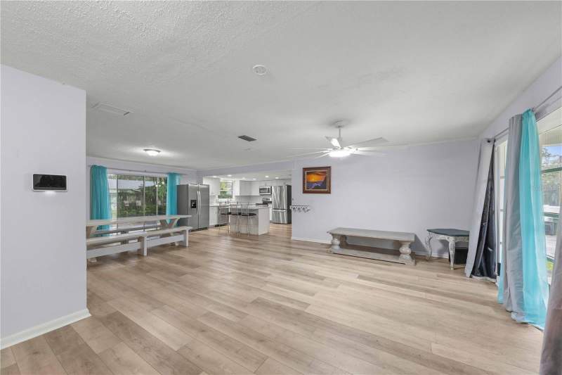 5 bedroom Single Family Residence at 1413 SE 36th Avenue, Crestwood 01, Ocala — photo 3