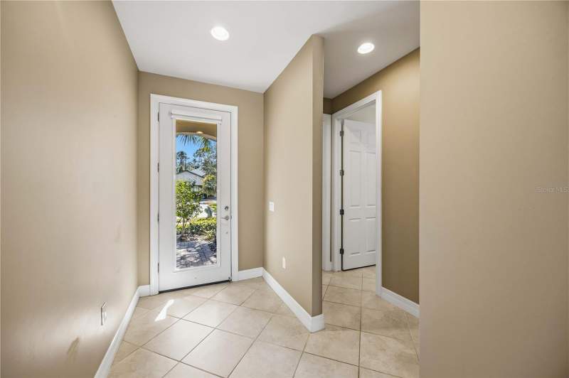 3 bedroom Single Family Residence at 2600 Sherman Oak Drive, Cedar Grove Ph 1B, North Port — photo 2