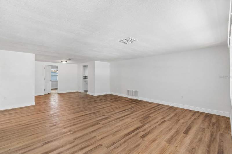 3 bedroom Single Family Residence at 7105 Oakshire Drive, Embassy Hills, Port Richey — photo 5