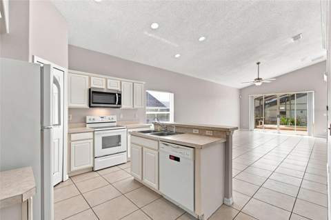 16616 Palm Spring Drive, Clermont FL - photo 11 of 48