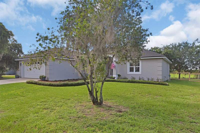 3 bedroom Single Family Residence at 523 Konomac Lake Drive, St Johns River Estates Unit 02, Debary — photo 4