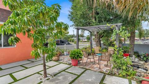 8301 Lopez Drive, Tampa FL - photo 22 of 63