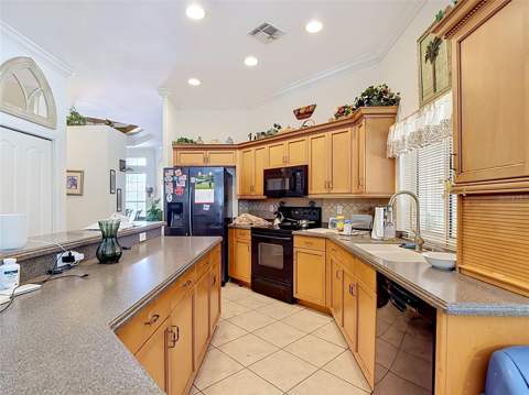 2221 Oxford Ridge Circle, Lehigh Acres FL - photo 23 of 98