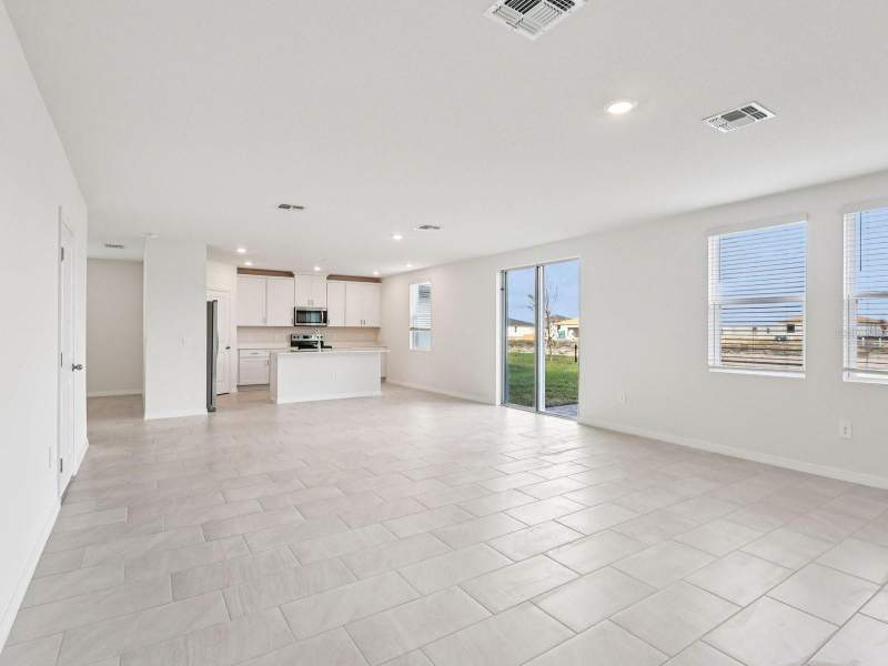 4 bedroom Single Family Residence at 799 Sunshower Drive, The Reserve At Hammock Oaks, Lady Lake — photo 4