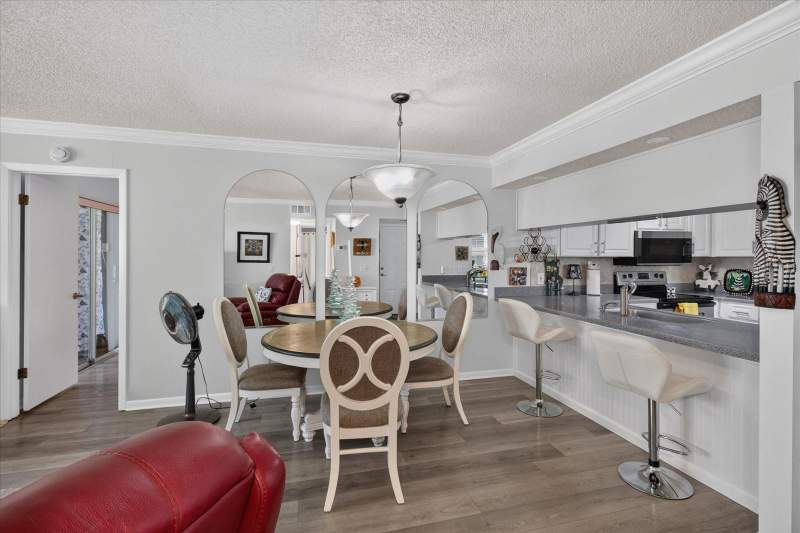 2 bedroom Condominium at 12125 Spartan Way #104, Hillside Condo, Hudson — photo 4