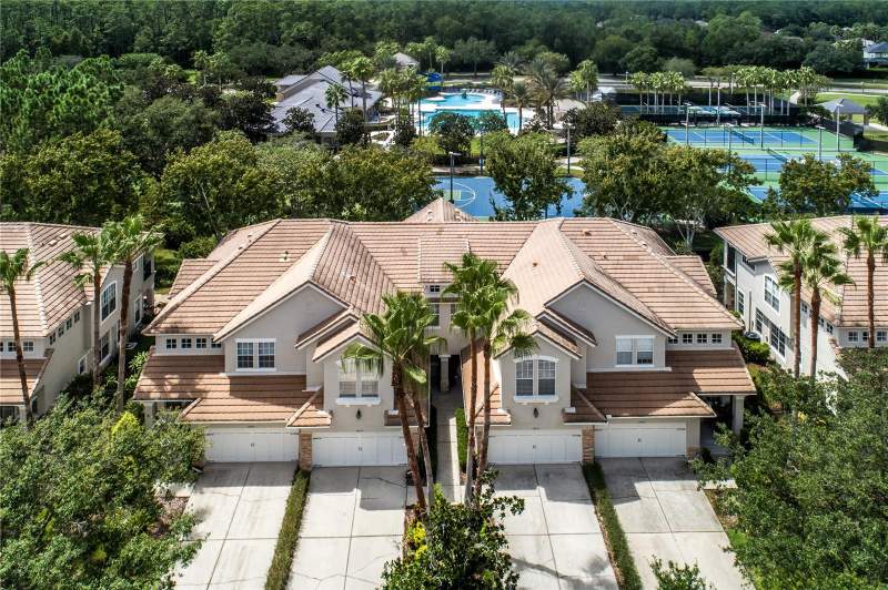 Provence Townhomes At Waterch