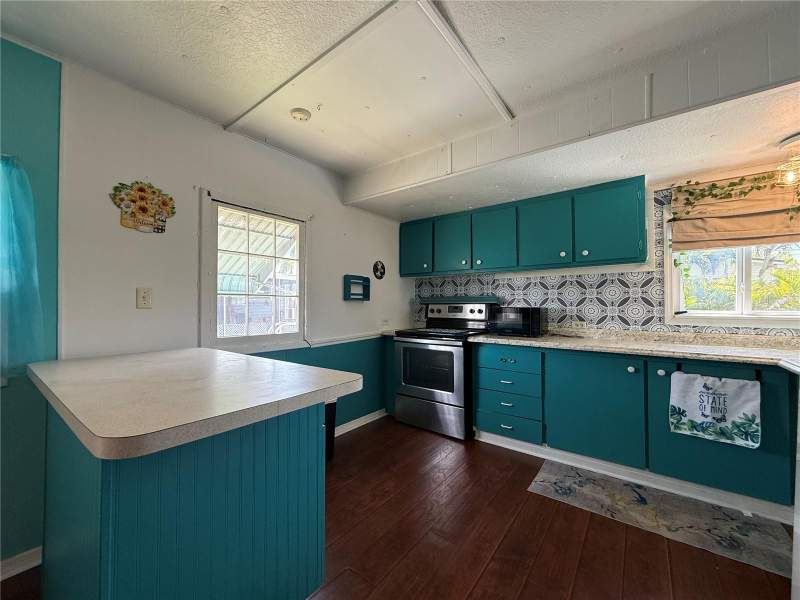 2 bedroom Mobile Home at 7703 Audry Lane, Terra Siesta Mobile Home Park Co-Op, Ellenton — photo 4