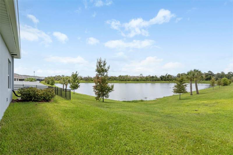 3 bedroom Single Family Residence at 14008 Crimson Avenue, Avalon Woods Ph II, Bradenton — photo 2
