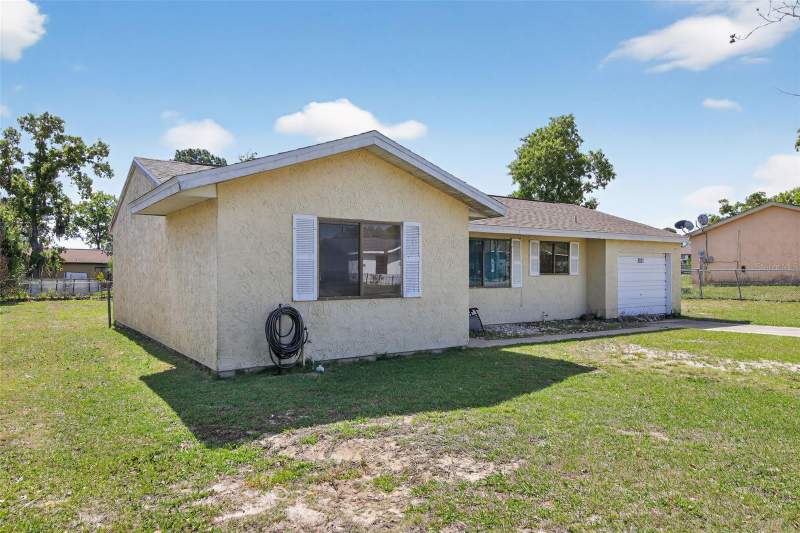 2 bedroom Single Family Residence at 8821 SE 89th Place, Silver Spgs Shores Un 68, Ocala — photo 4