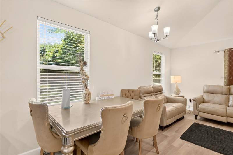 3 bedroom Single Family Residence at 13002 SW 174th Street, Archer, Archer — photo 4