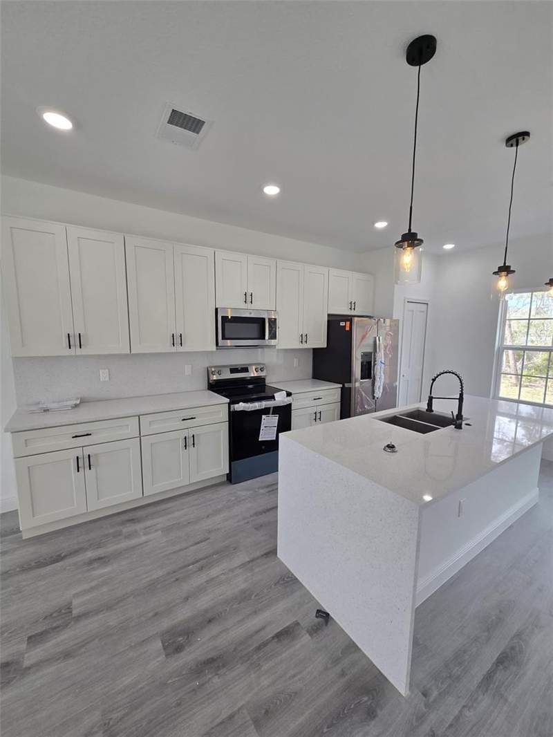 4 bedroom Single Family Residence at 3519 SW 131st Place Road, Marion Oaks Un 07, Ocala — photo 4