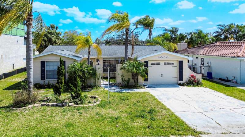 9826 ISLAND HARBOR DRIVE home for sale in West Port