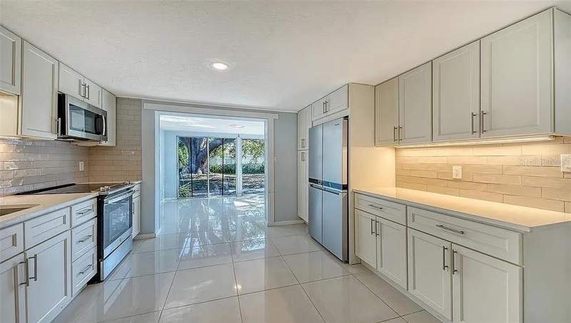2 bedroom Single Family Residence at 5529 Nutmeg Avenue, Sun Haven, Sarasota — photo 3