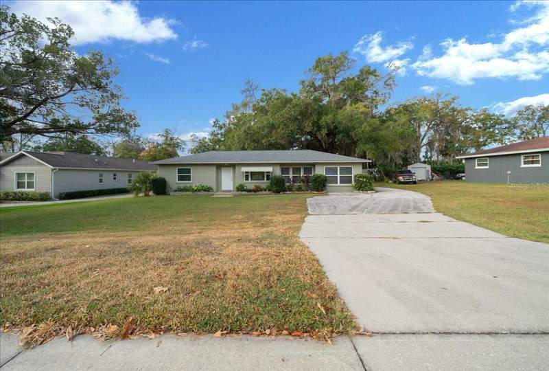 3 bedroom Single Family Residence at 2810 SE Lake Weir Avenue, Frst Hills, Ocala — photo 2