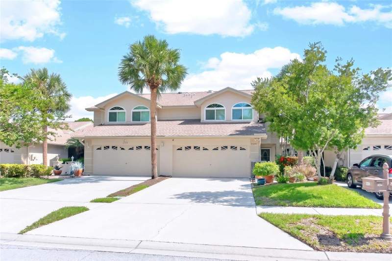 3 bedroom Townhouse at 2524 W Brook Lane, Brookfield, Clearwater — photo 2