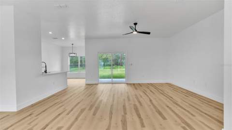 11277 Fool Duck Avenue, Weeki Wachee FL - photo 12 of 58