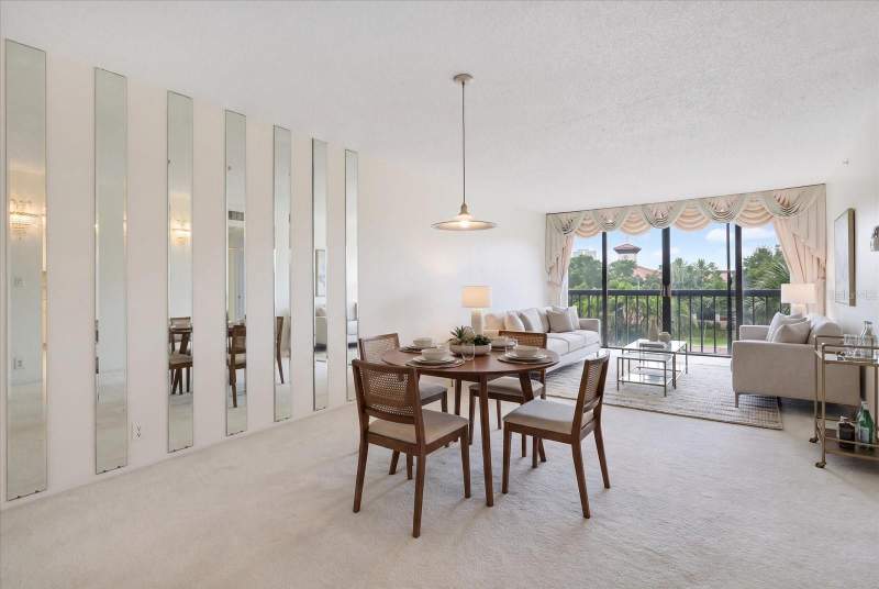 1 bedroom Condominium at 255 Dolphin Point #307, Dolphin Cove Clearwater, Clearwater Beach — photo 2