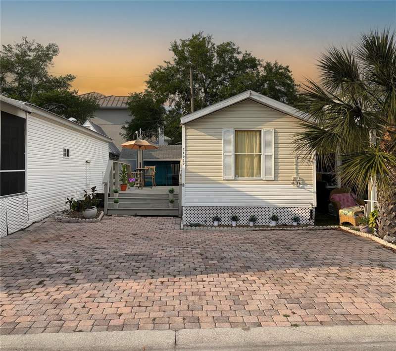 21027 LAZY DAYS CIRCLE home for sale in Paradise Lakes RV Park Homes for Sale & Prices
