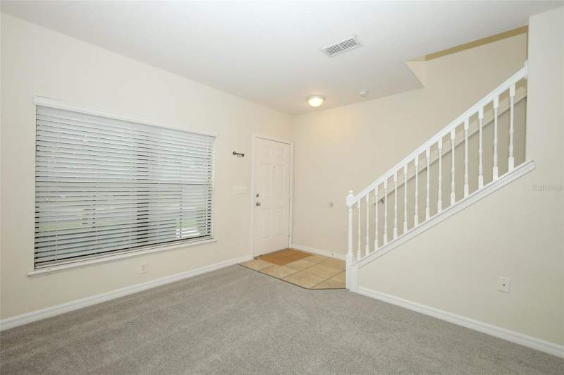 2 bedroom Townhouse at 5221 Windsor Lake Circle, Windsor Lake Twnhms East, Sanford — photo 3