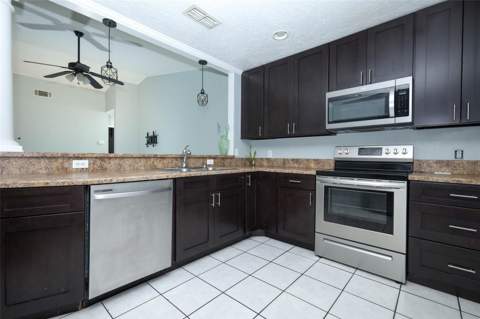 148 Sabal Palm Court, Sanford FL - photo 10 of 33