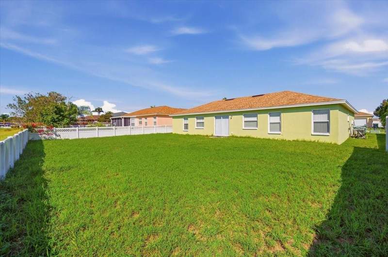 3 bedroom Single Family Residence at 7123 Summit Drive, Summit East Ph 01, Winter Haven — photo 5