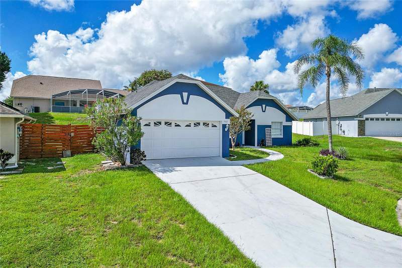 3 bedroom Single Family Residence at 5565 Loma Vista Loop, Loma Vista Sec 02, Davenport — photo 2