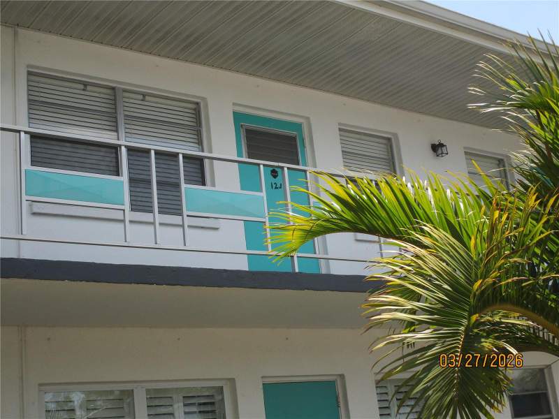 1 bedroom Condominium at 6055 21st Street #12, Town Apts Condo, St Petersburg — photo 2