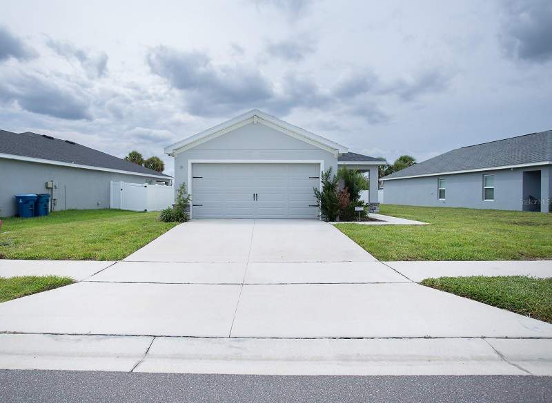 3 bedroom Single Family Residence at 1082 Silas Street, Gracelyn Grove, Haines City — photo 2
