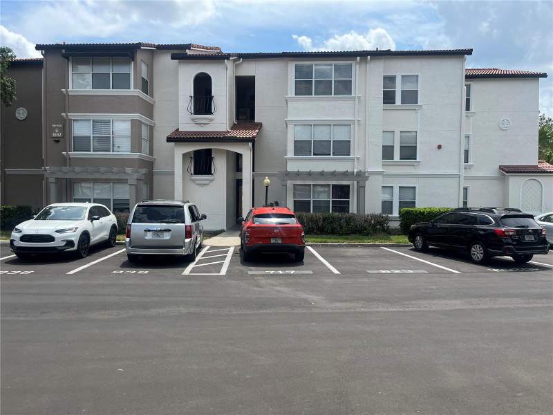 3 bedroom Condominium at 5132 CONROY ROAD #938, RESIDENCES/MILLENIA, ORLANDO — photo 2