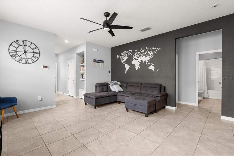 3 bedroom Single Family Residence at 2401 Avian Loop, Tapestry Ph 5, Kissimmee — photo 3
