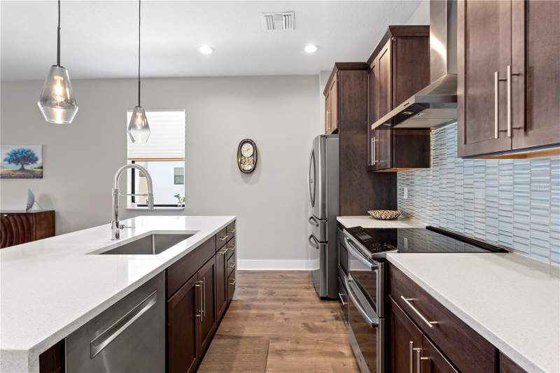 4 bedroom Townhouse at 2521 11th Place, Uptown Kenwood, St Petersburg — photo 5