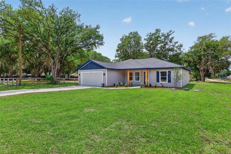3 bedroom Single Family Residence at 4310 SW 157th Terrace, Rainbow Park Unit 3, Ocala — photo 3