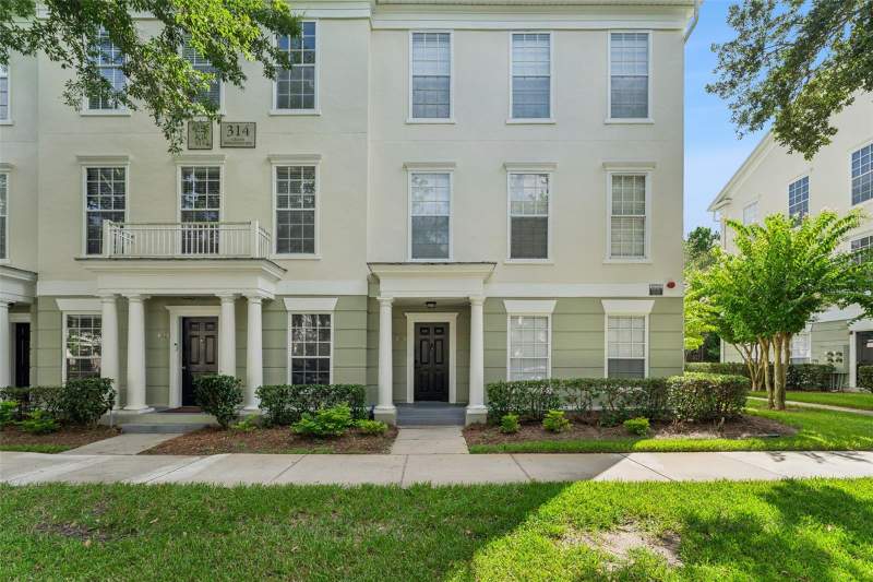 310 GRAND MAGNOLIA AVENUE #310 home for sale in Georgetown At Celebration