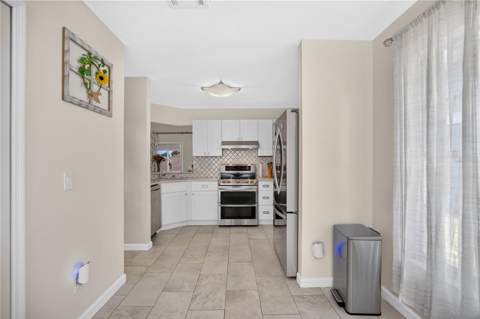 7408 Little Pond Court, Orlando FL - photo 6 of 35